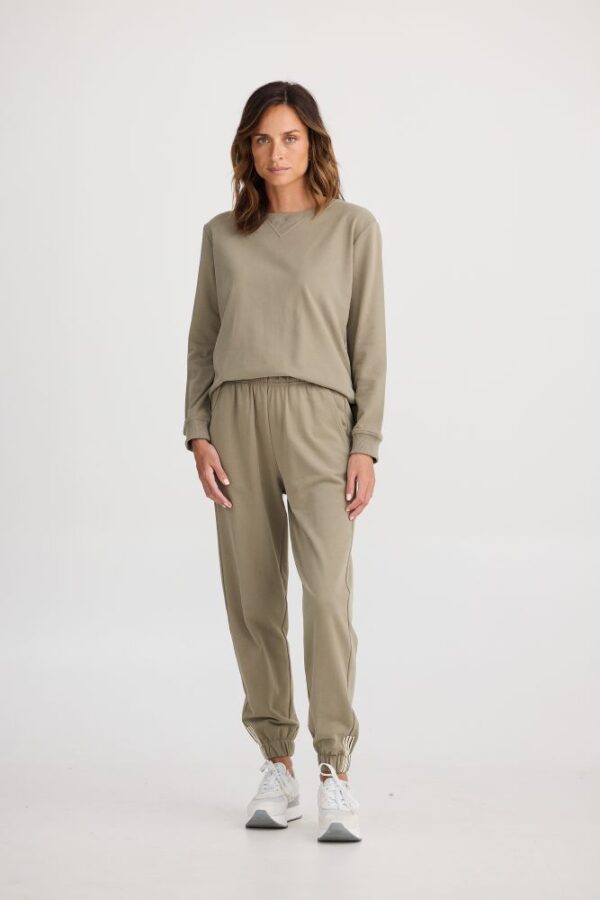 Walk Up Trackies - Image 4