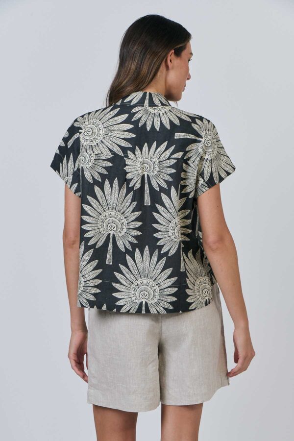 Linen top collared style - Image 2