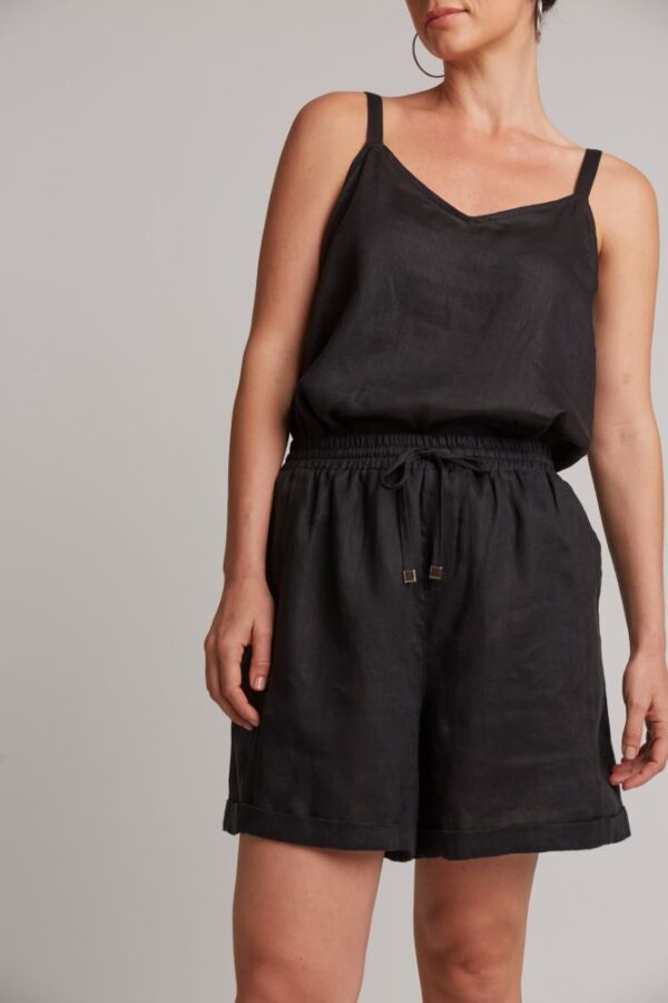 Studio Short - Image 5